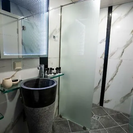 Boutique 7th Sense بيت ضيافة بلوفديف