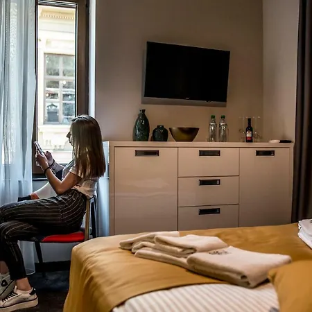 Boutique 7th Sense بلوفديف