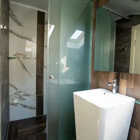 Boutique 7th Sense 3*